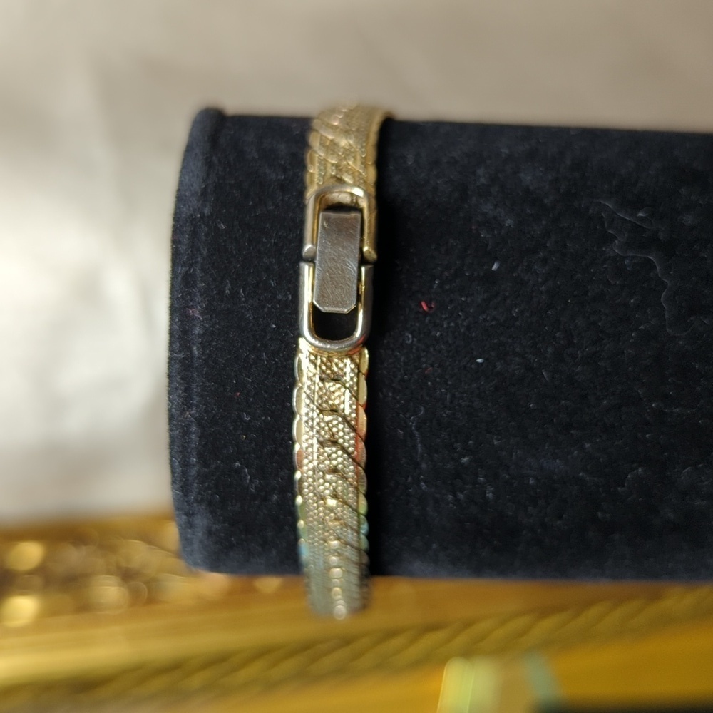 Bracelet Vintage 18 kt gold plated flat chain  Unsigned